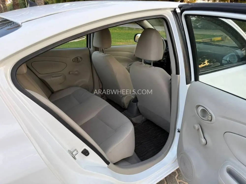 Nissan Sunny 2023 for Sale in Sharjah Image-10