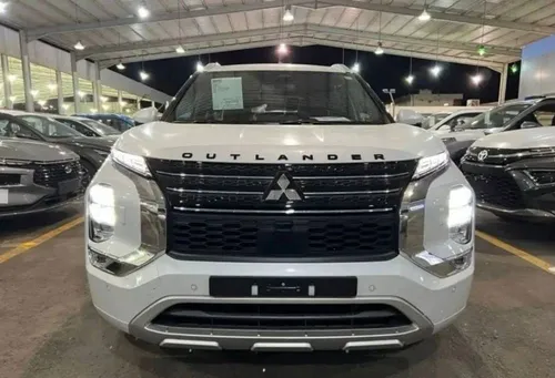 Mitsubishi Outlander 2025