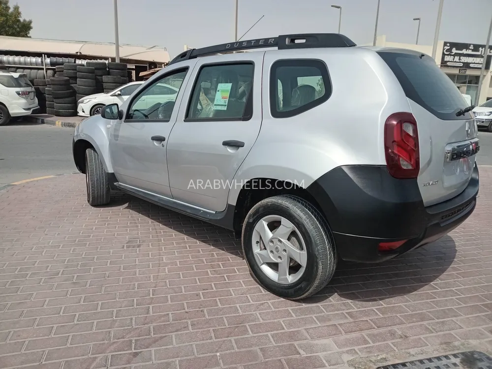 Renault Duster 2018 for Sale in Sharjah Image-2