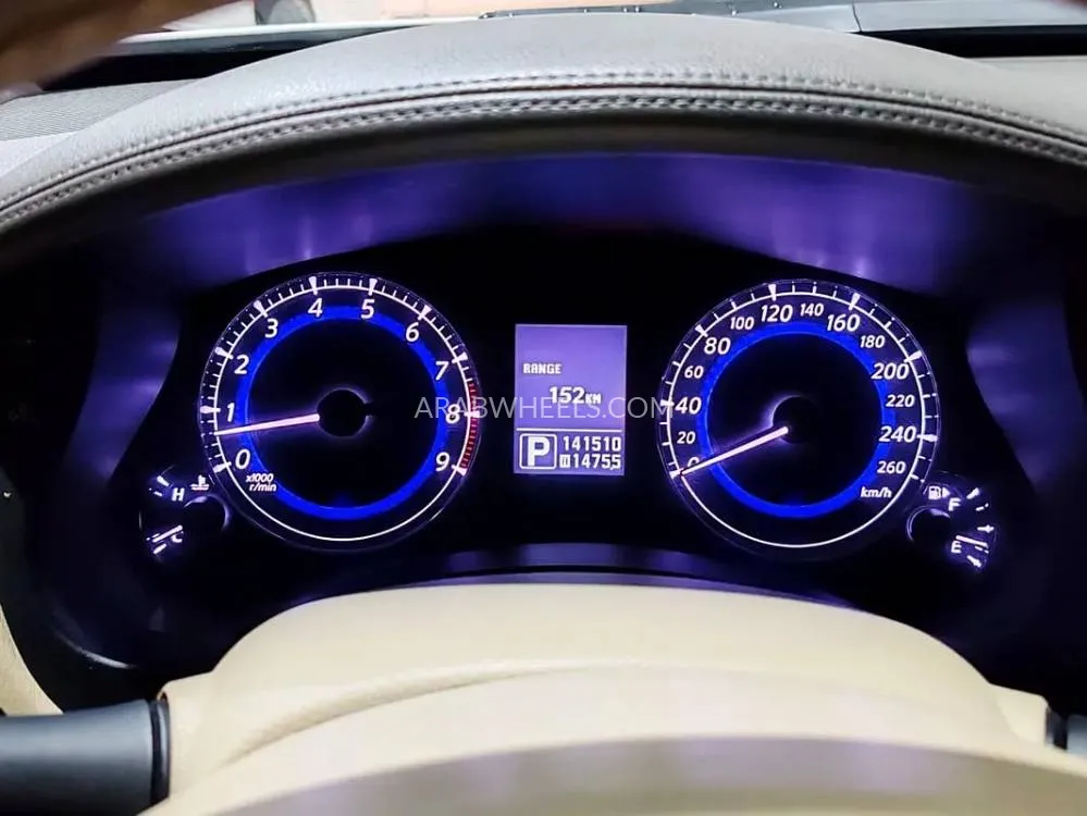 Infiniti QX50 2015 for Sale in Umm Al Quwain Image-15