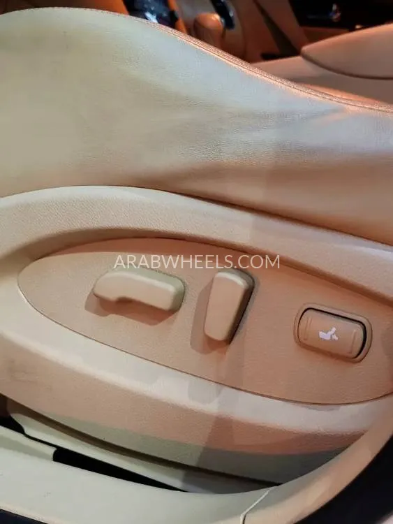 Infiniti QX50 2015 for Sale in Umm Al Quwain Image-18