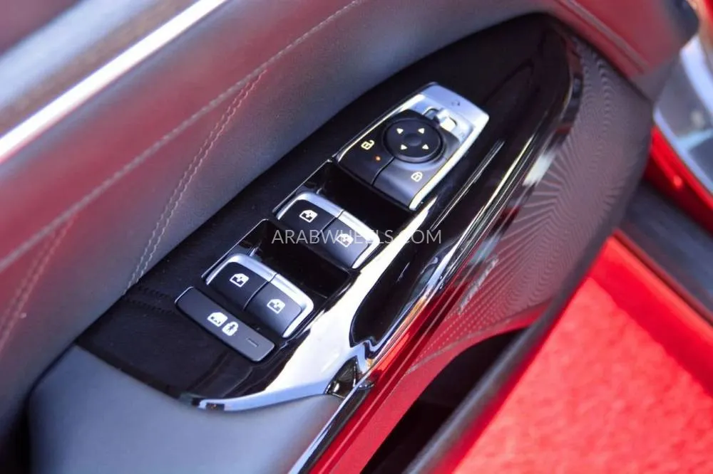Kia K5 2025 for Sale in Sharjah Image-11