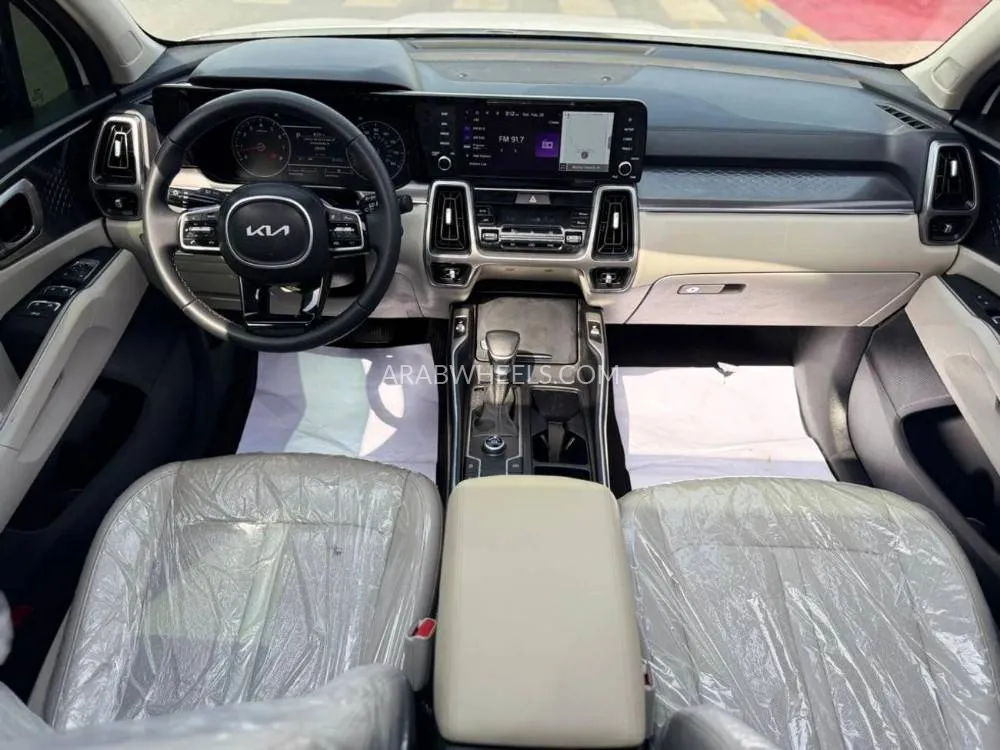 Kia Sorento 2023 for Sale in Sharjah Image-17