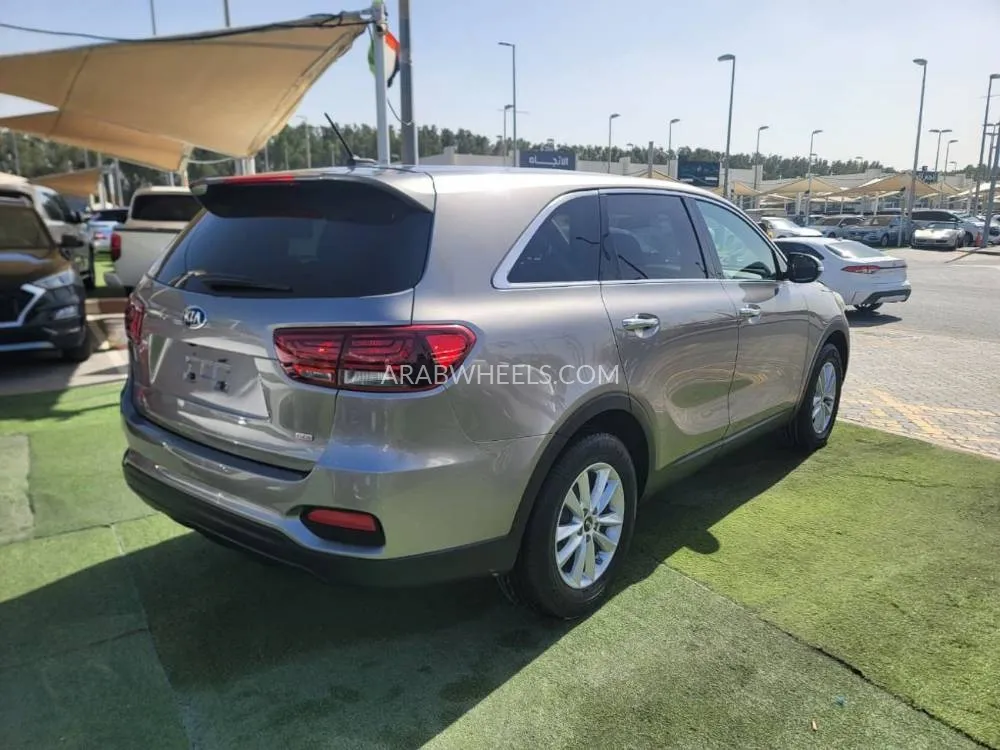 كيا سورينتو 2019 for Sale in الشارقة Image-9