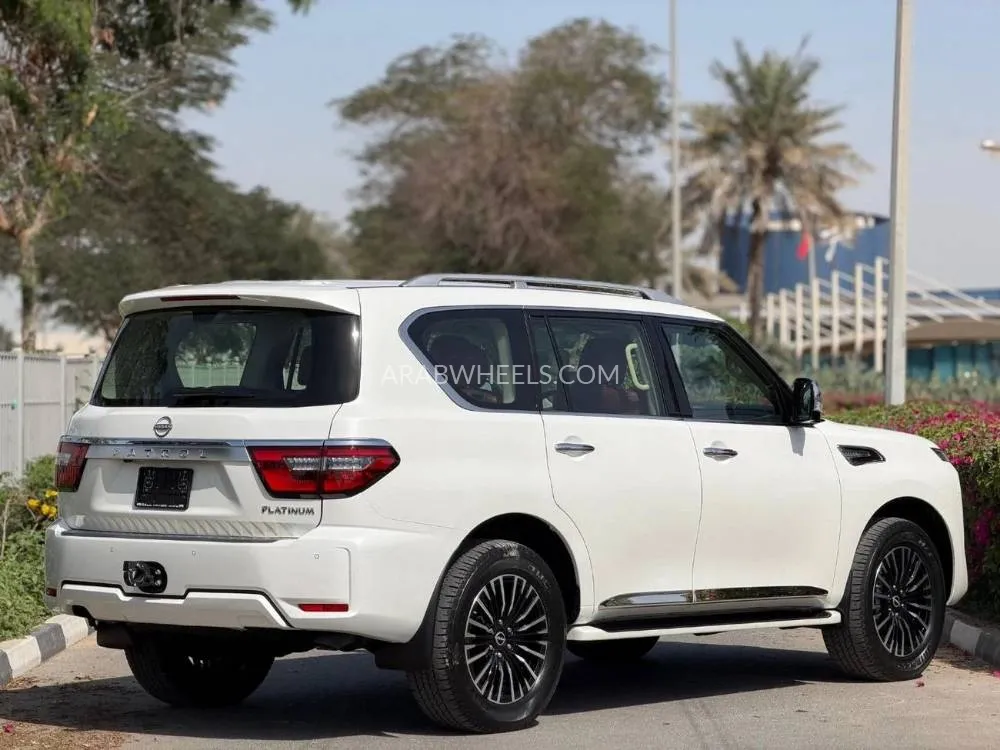 Nissan Patrol 2024 for Sale in Dubai Image-4