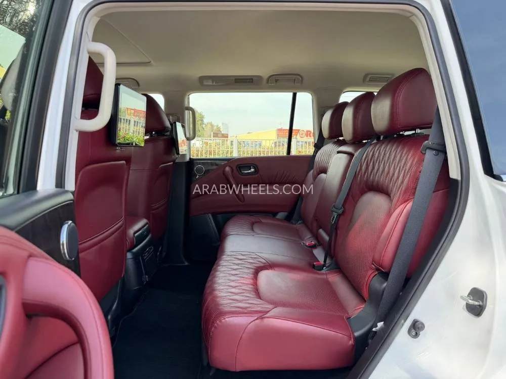 Nissan Patrol 2024 for Sale in Dubai Image-11