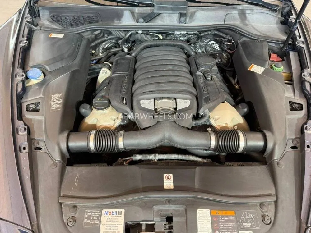 Porsche Cayenne 2011 for Sale in Dubai Image-9