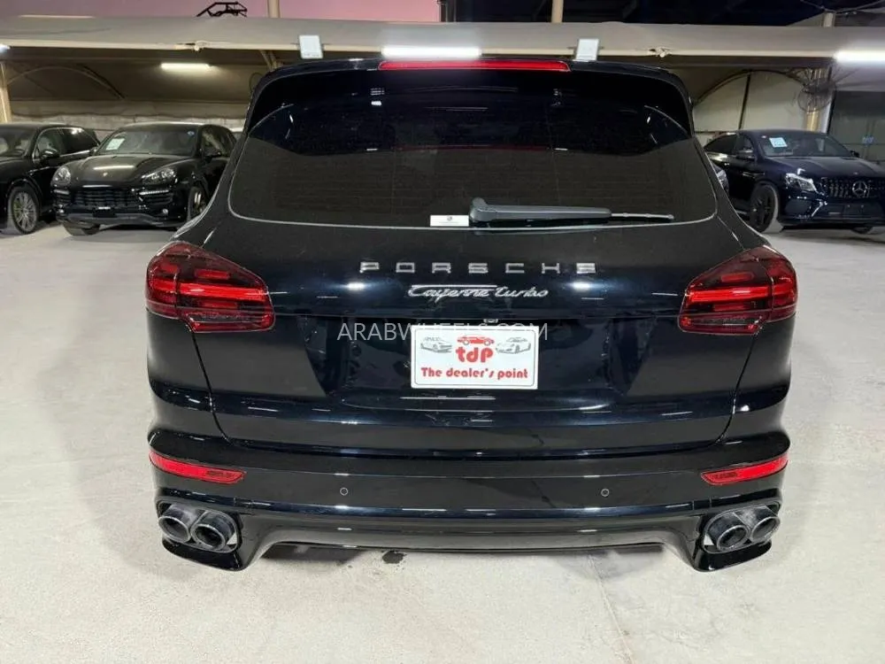 Porsche Cayenne 2017 for Sale in Dubai Image-5