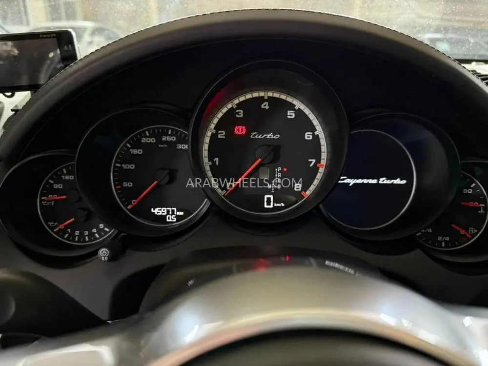 Porsche Cayenne 2017 for Sale in Dubai Image-14