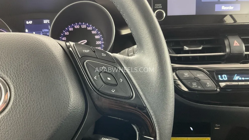 Toyota C-HR 2023 for Sale in Sharjah Image-21