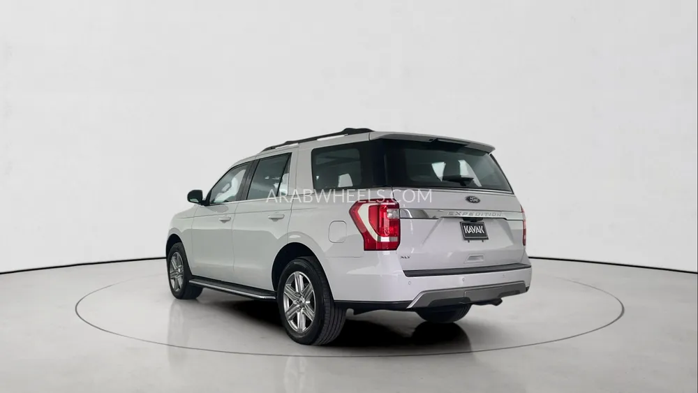 Ford Expedition 2021 for Sale in Dubai Image-4