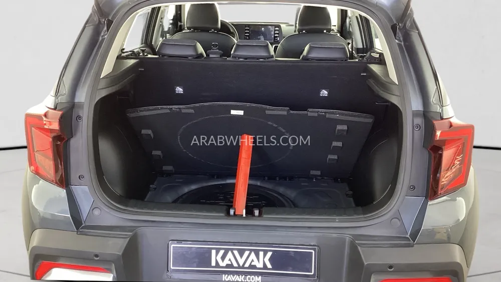 Kia Sonet 2024 for Sale in Sharjah Image-15