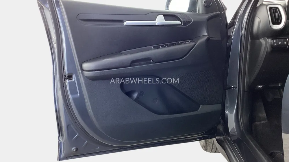 Kia Sonet 2024 for Sale in Sharjah Image-23