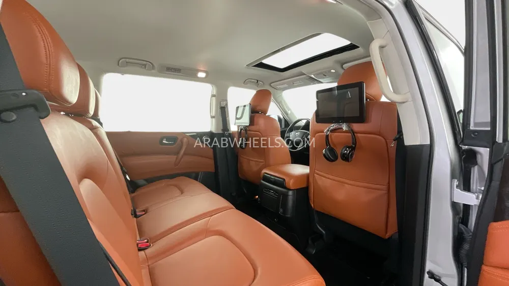 Nissan Patrol 2024 for Sale in Dubai Image-12