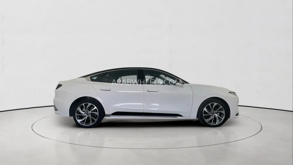 Ford Taurus 2024 for Sale in Dubai Image-8