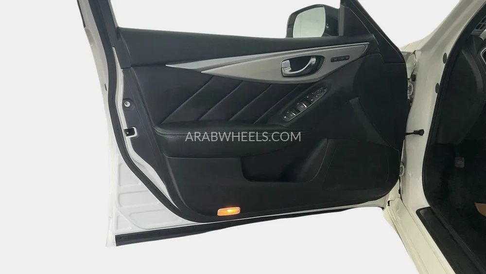 Infiniti Q50 2023 for Sale in Sharjah Image-19