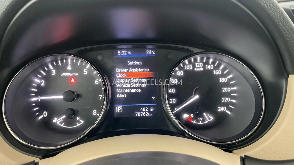 Nissan X-Trail 2020 for Sale in Sharjah Image-11