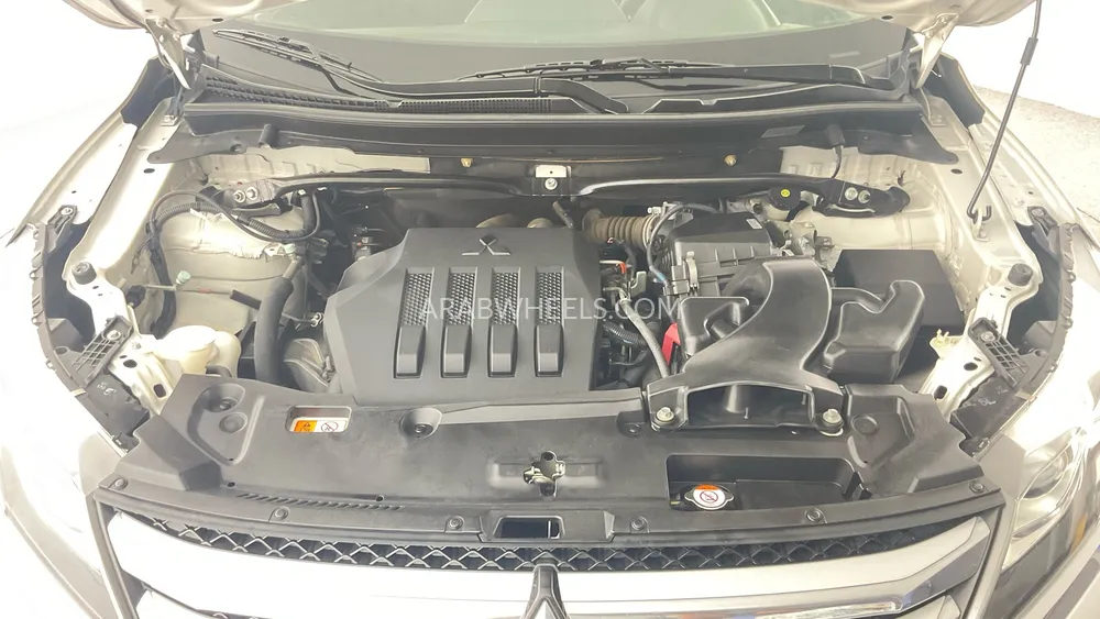 Mitsubishi Eclipse Cross 2020 for Sale in Sharjah Image-20