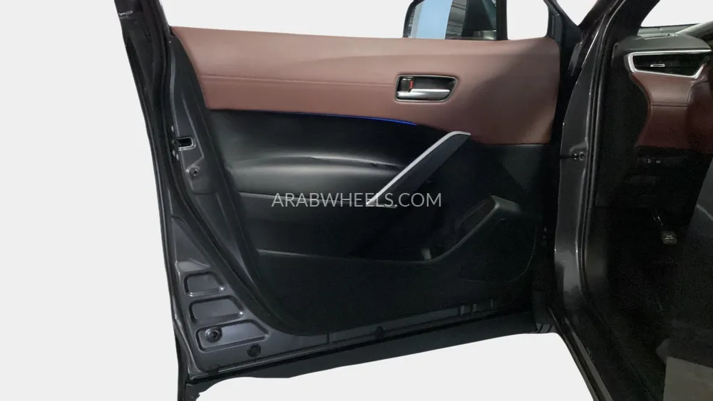 Toyota Corolla Cross 2024 for Sale in Sharjah Image-14