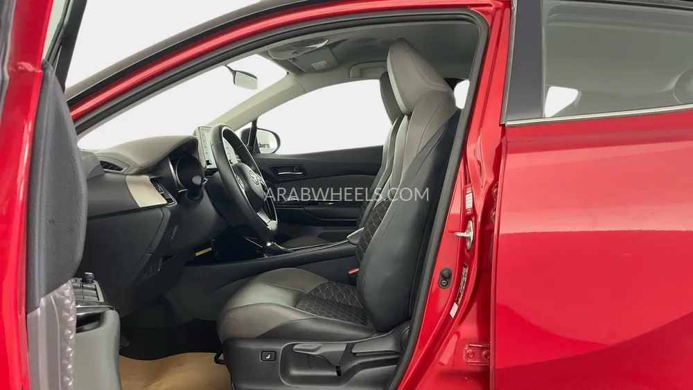 Toyota C-HR 2023 for Sale in Dubai Image-23