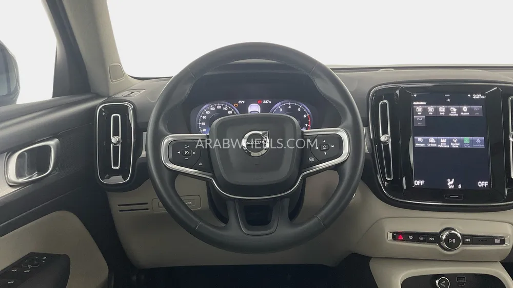 Volvo XC40 2022 for Sale in Dubai Image-15