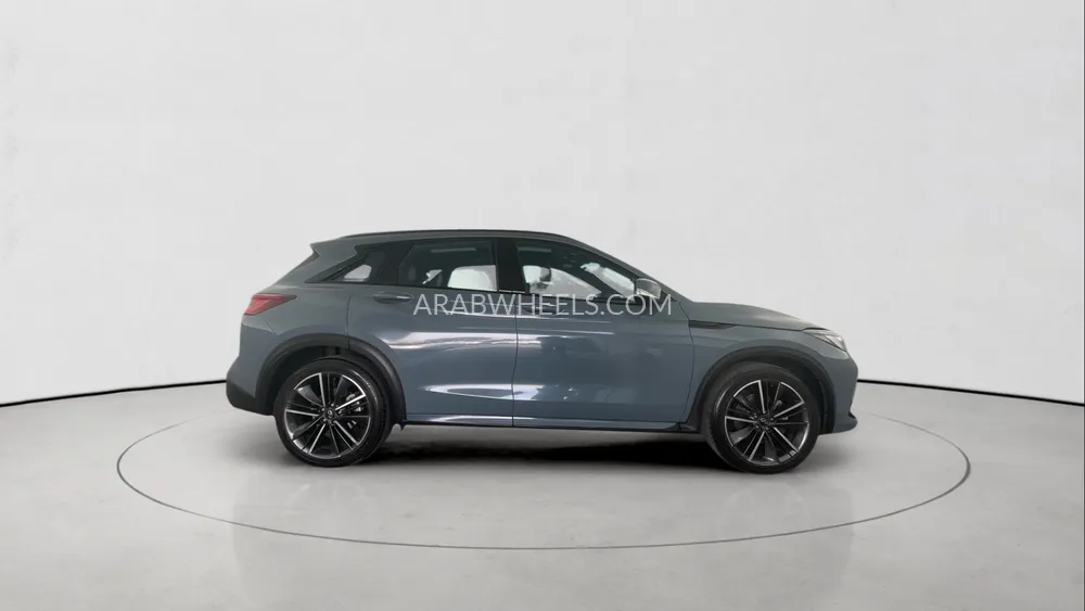 Infiniti QX50 2024 for Sale in Sharjah Image-8