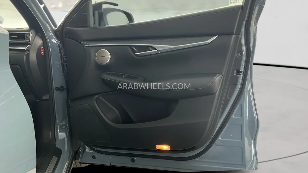 Infiniti QX50 2024 for Sale in Sharjah Image-25