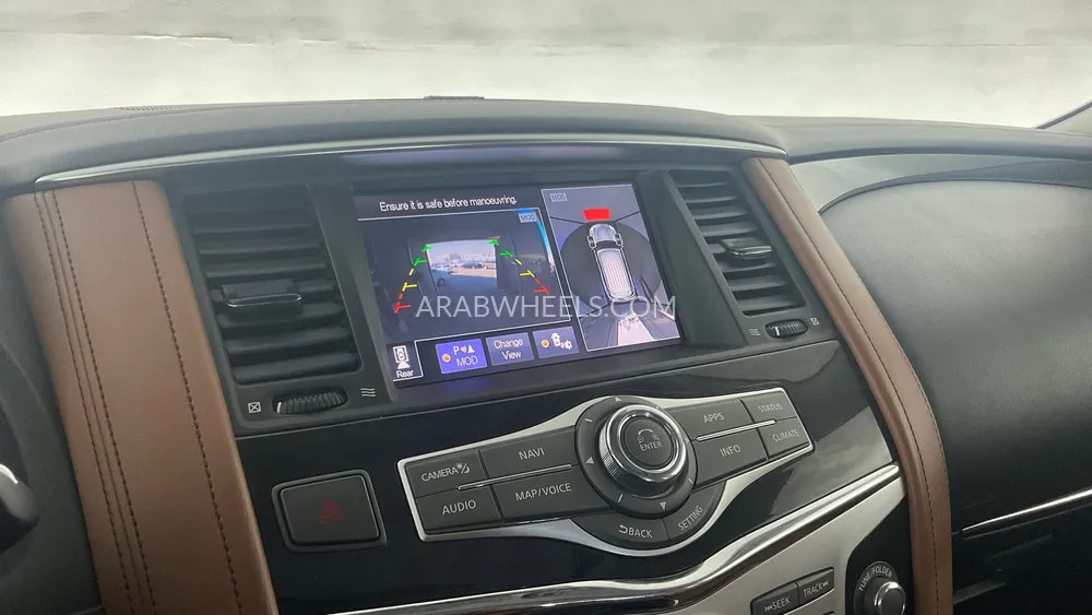 Infiniti QX80 2018 for Sale in Sharjah Image-16