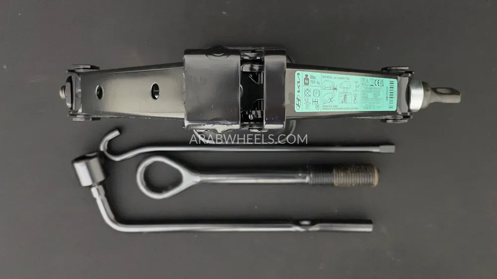 Hyundai Elantra 2025 for Sale in Dubai Image-29