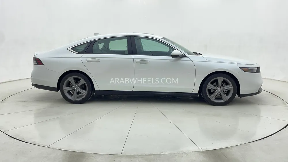 Honda Accord 2023 for Sale in Dubai Image-2