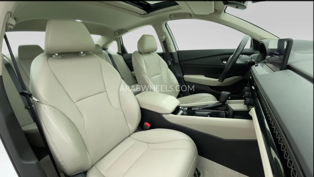 Honda Accord 2023 for Sale in Dubai Image-26