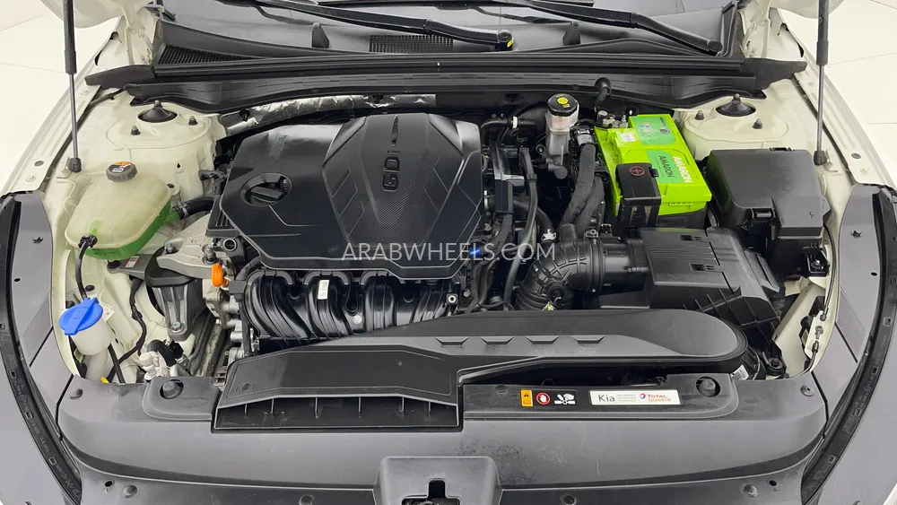 Kia K5 2023 for Sale in Dubai Image-9