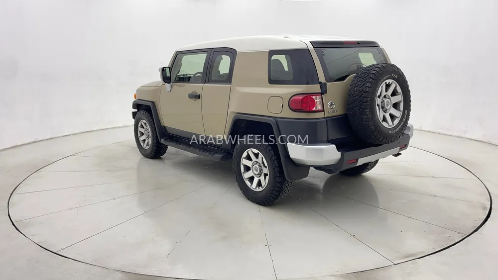 Toyota FJ Cruiser 2021 for Sale in Dubai Image-5