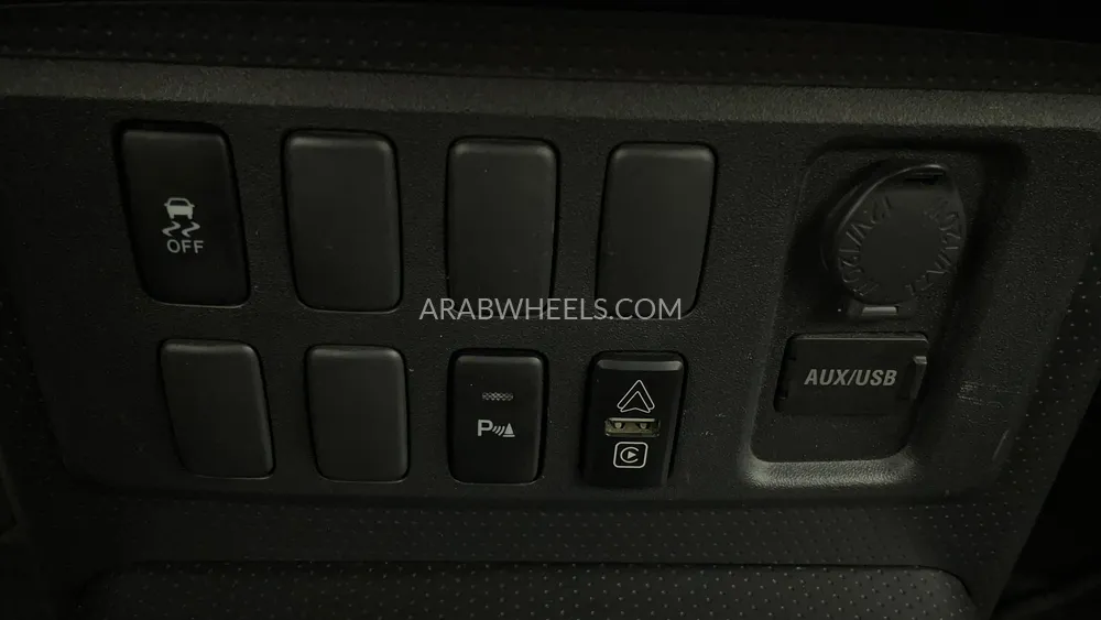 Toyota FJ Cruiser 2021 for Sale in Dubai Image-37