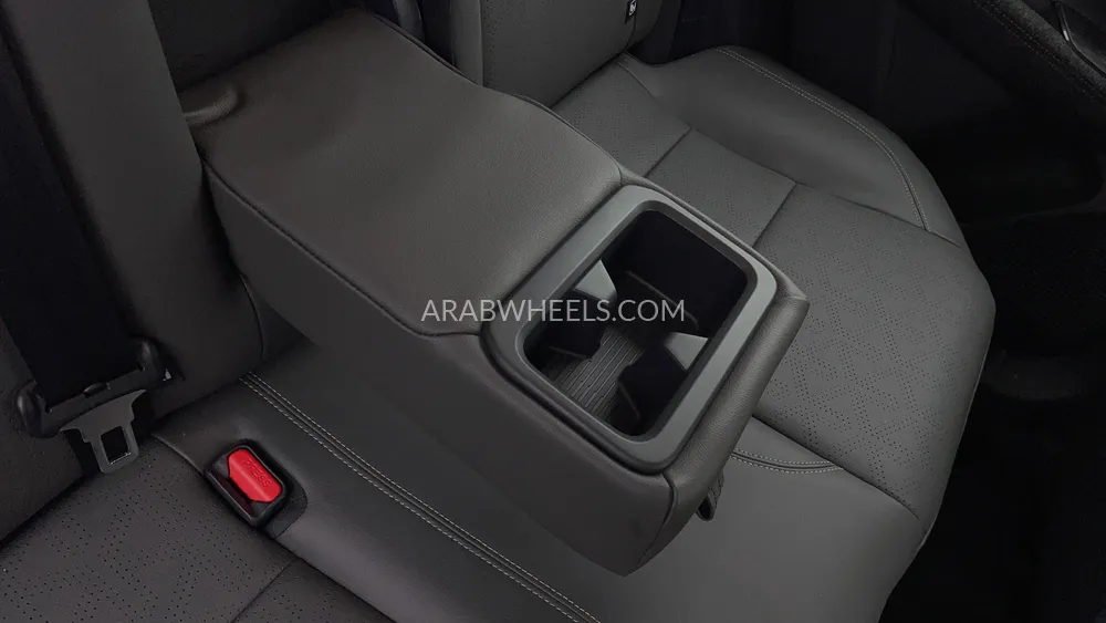 Nissan Kicks 2025 for Sale in Dubai Image-41