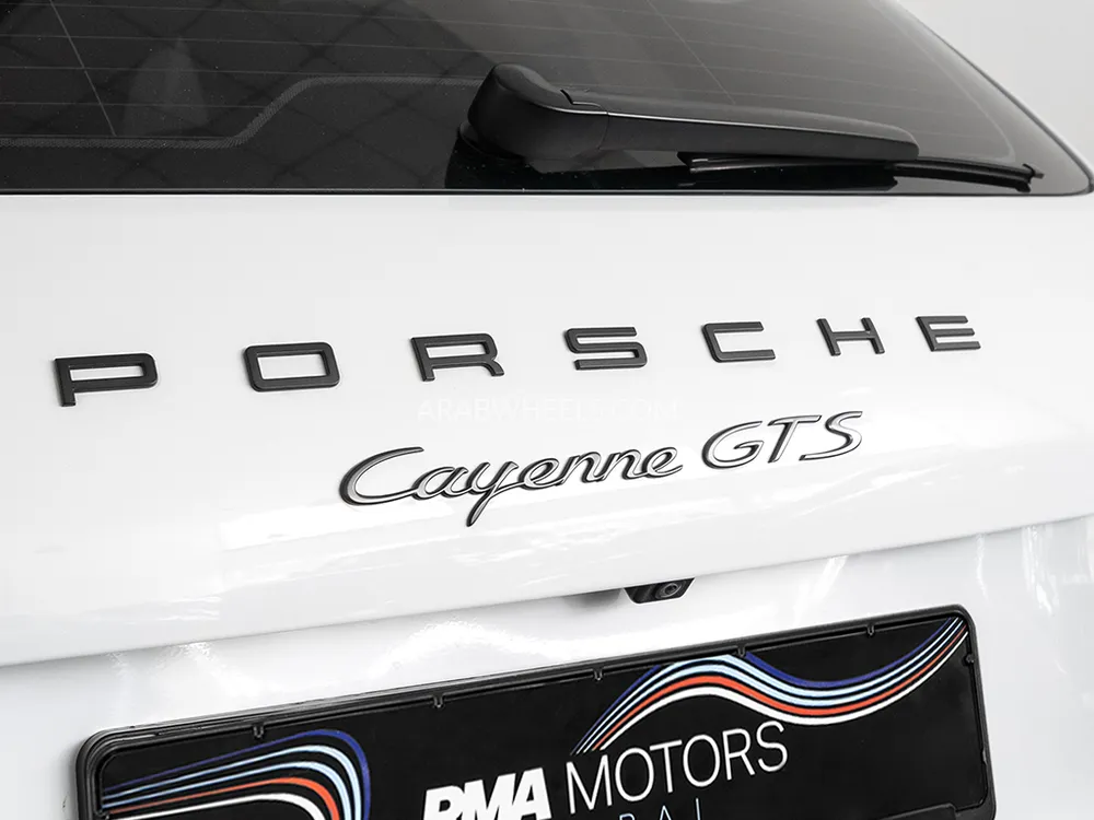 Porsche Cayenne 2017 for Sale in Dubai Image-14