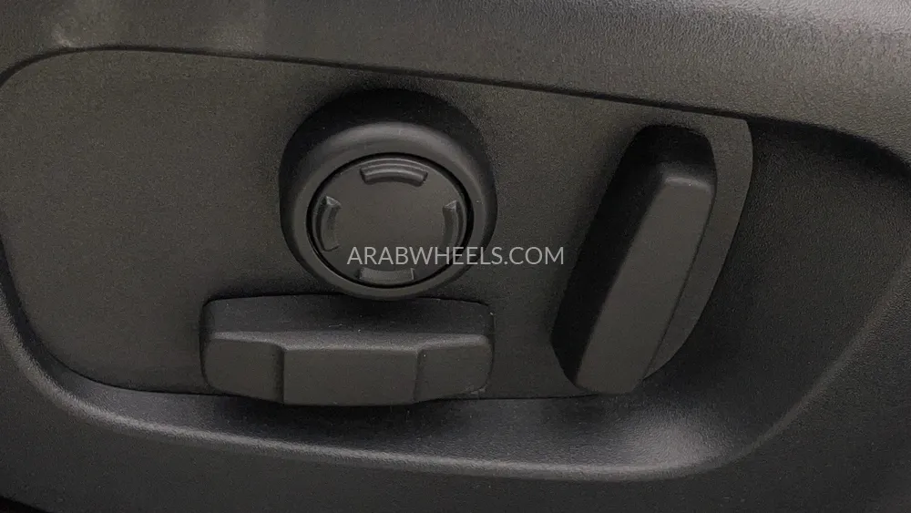 Land Rover Range Rover Velar 2020 for Sale in Dubai Image-22