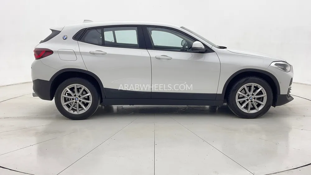 BMW X2 2023 for Sale in Dubai Image-2