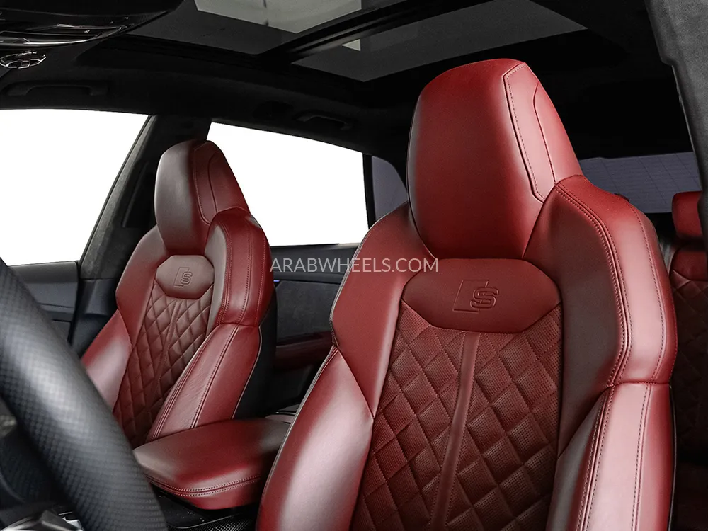 Audi SQ8 2022 for Sale in Dubai Image-15