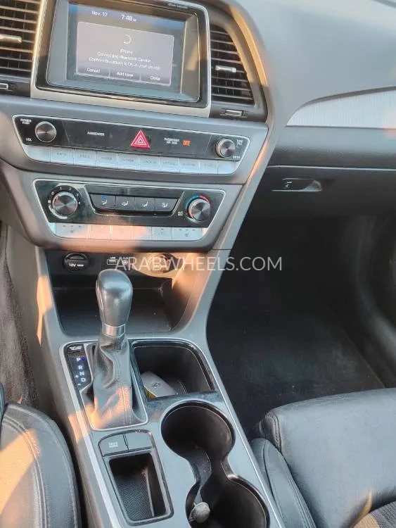 Hyundai Sonata 2018 for Sale in Ajman Image-10