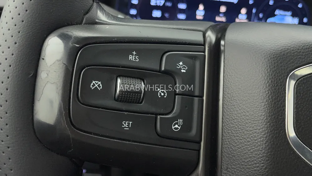 GMC Yukon 2023 for Sale in Dubai Image-54