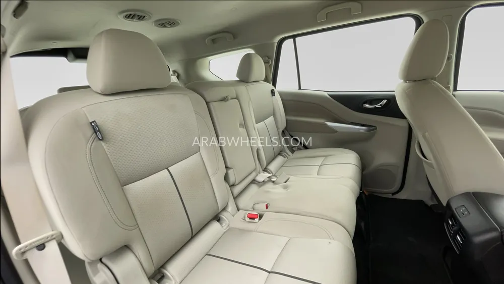 Nissan Xterra 2023 for Sale in Dubai Image-26