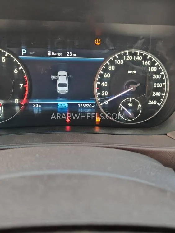Genesis G90 2019 for Sale in Ajman Image-7