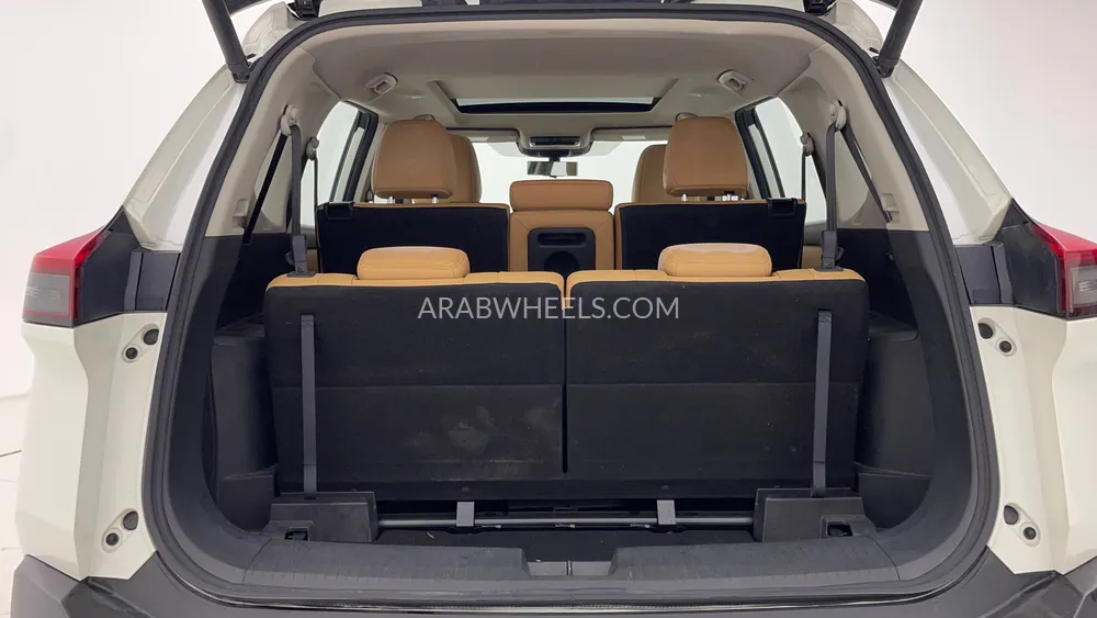Nissan X-Trail 2023 for Sale in Dubai Image-30