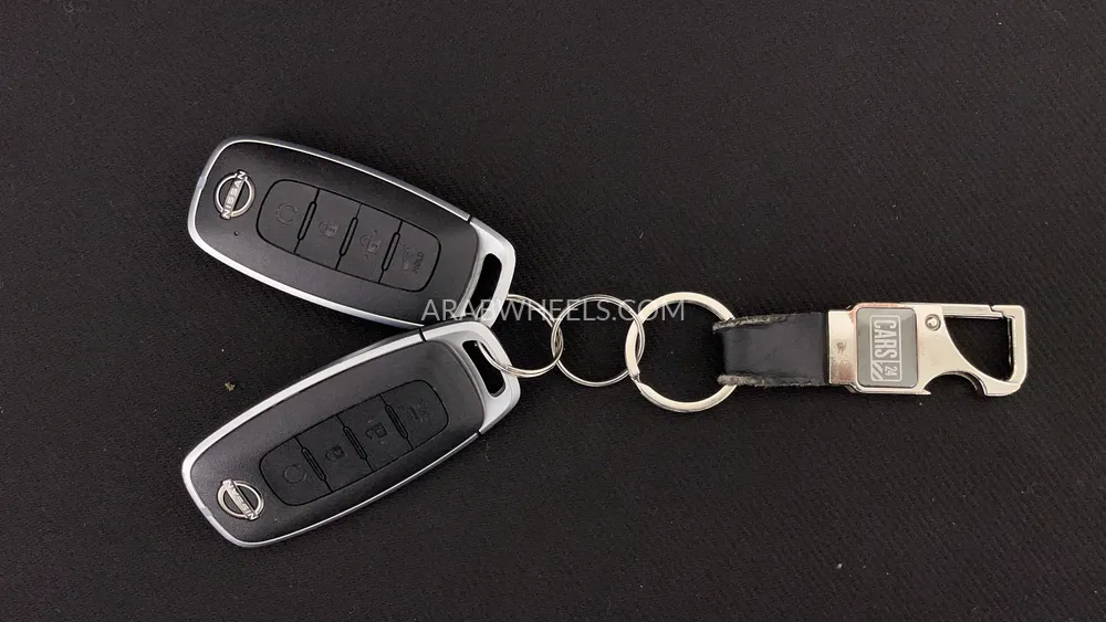 Nissan X-Trail 2023 for Sale in Dubai Image-31