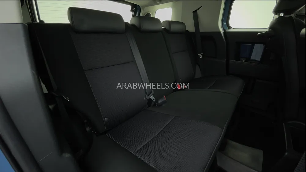 Toyota FJ Cruiser 2022 for Sale in Dubai Image-24