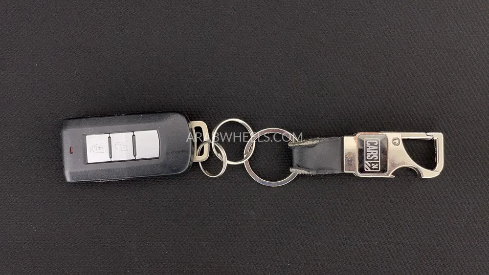 Mitsubishi Montero Sport 2023 for Sale in Dubai Image-29