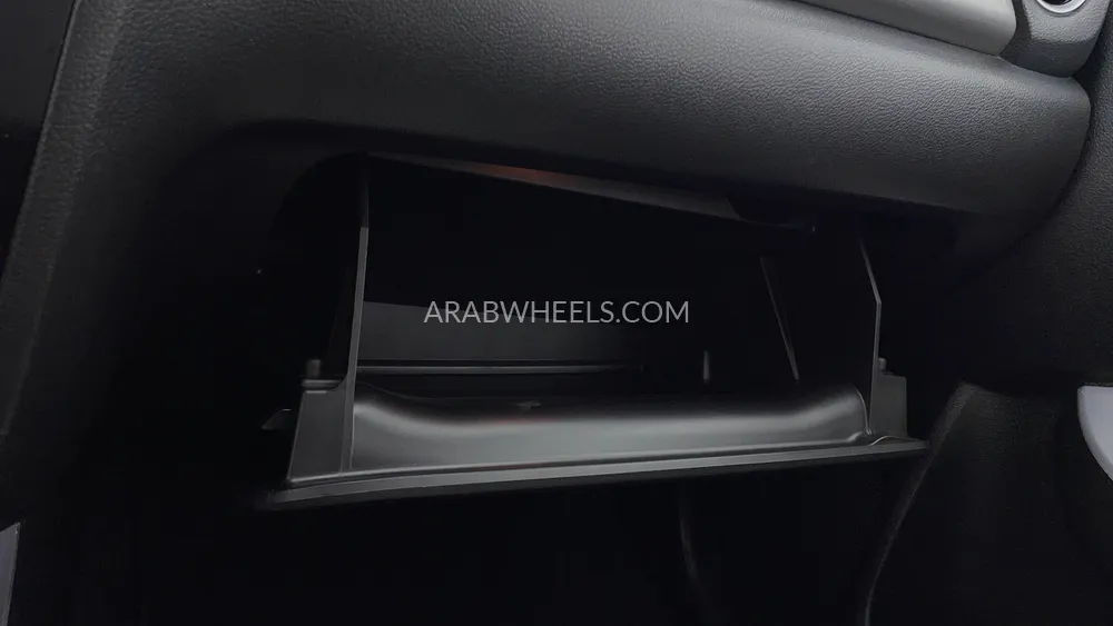 Suzuki Vitara 2017 for Sale in Dubai Image-29