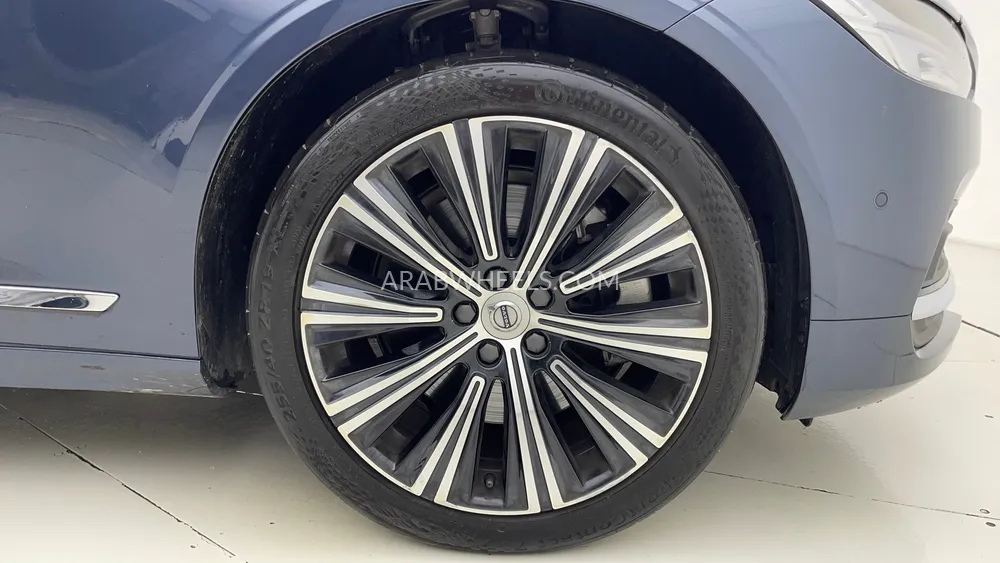Volvo S90 2023 for Sale in Dubai Image-10