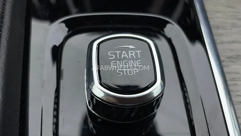 Volvo S90 2023 for Sale in Dubai Image-23